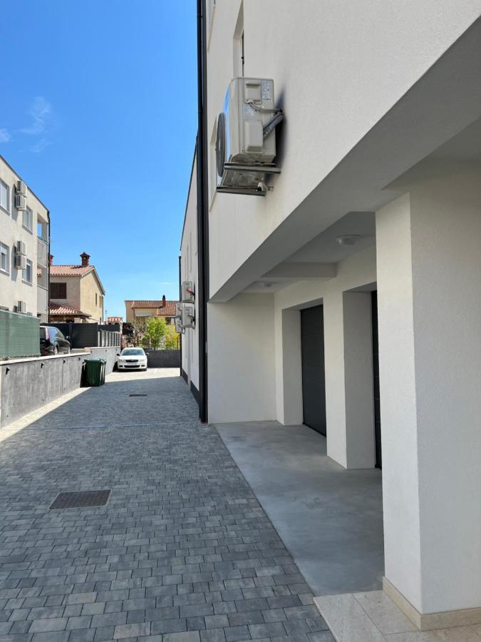 Apartment Sunrise With Private Parking Pula Ngoại thất bức ảnh