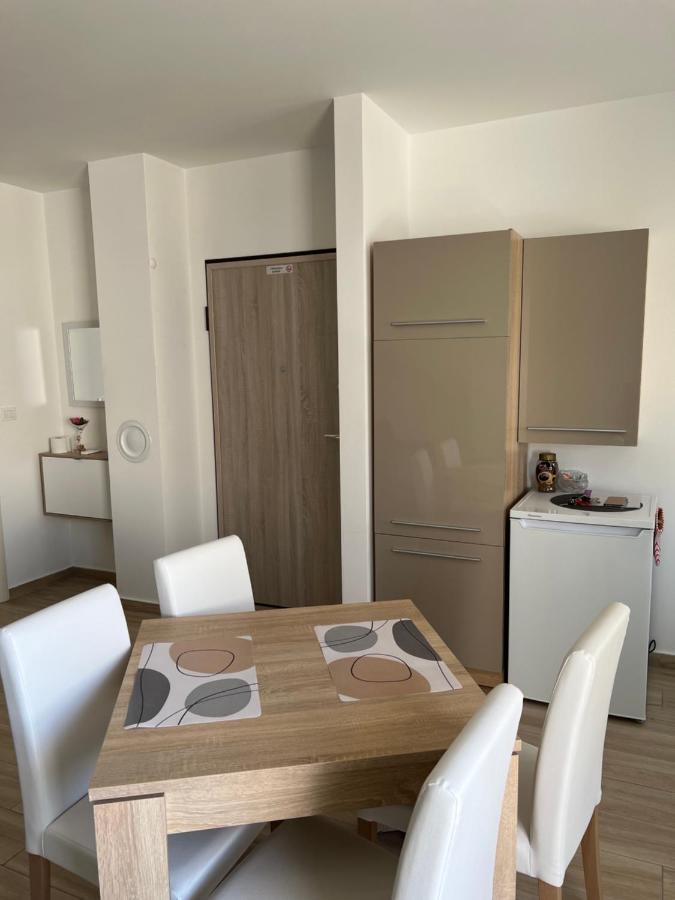 Apartment Sunrise With Private Parking Pula Ngoại thất bức ảnh