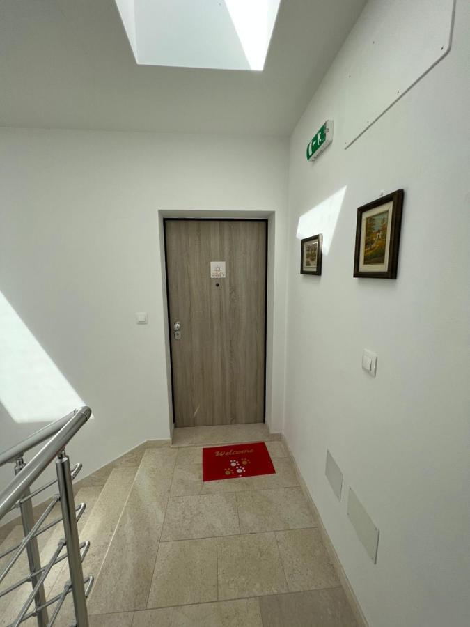 Apartment Sunrise With Private Parking Pula Ngoại thất bức ảnh
